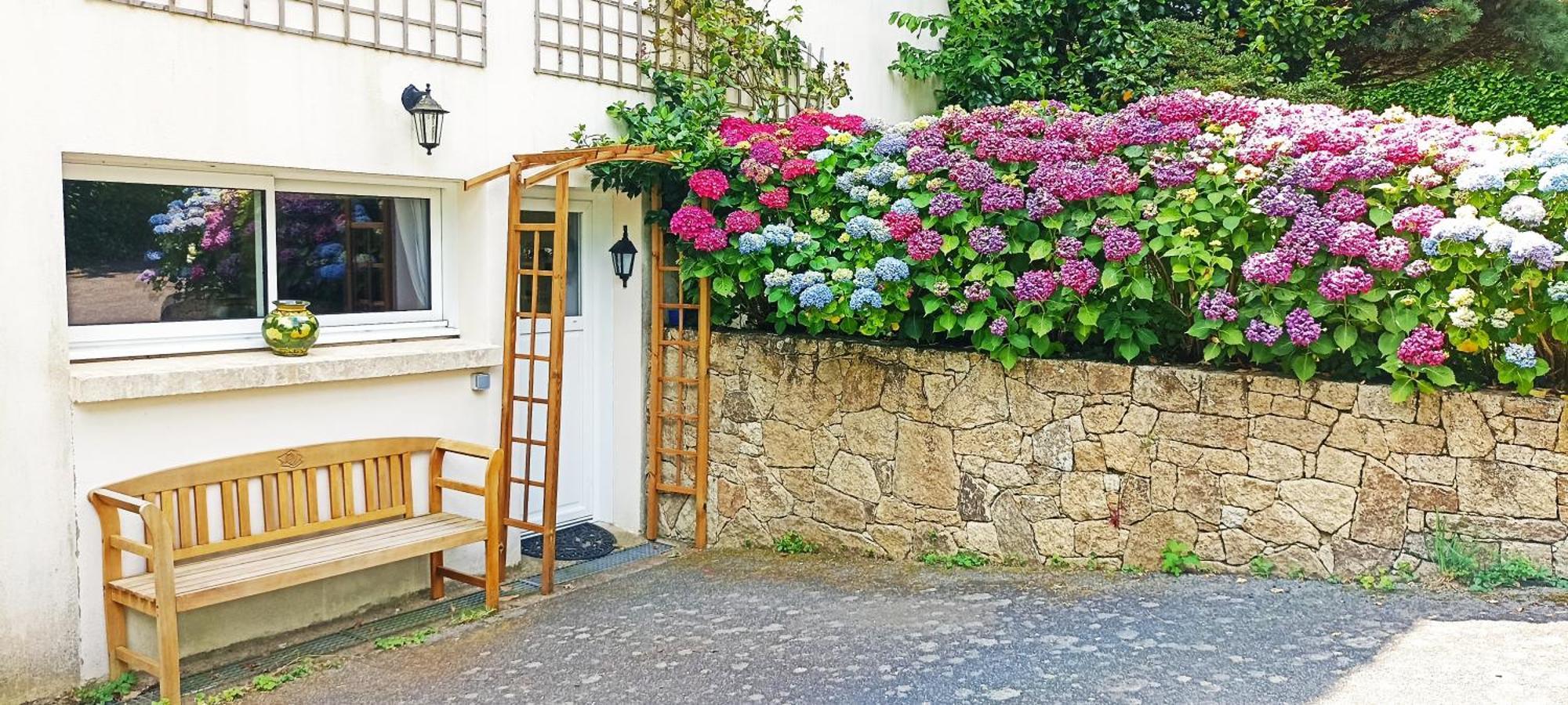 Puydufou -5kms- La Seraphina, 2 A 6 Personnes Holiday home Chambretaud